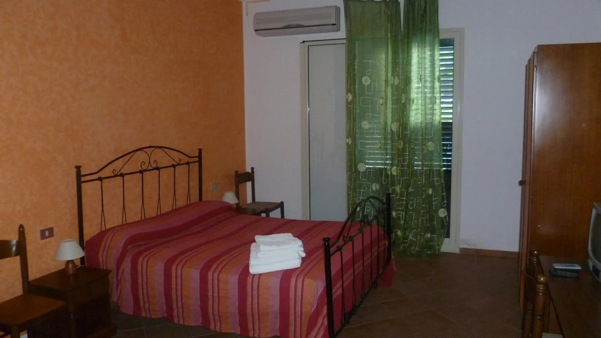 Alba Tra I Pini B&B Cefalu